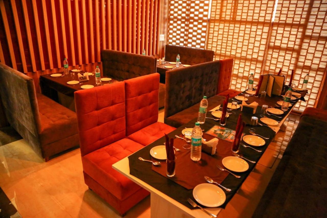 Amor Hotel Gangānagar エクステリア 写真